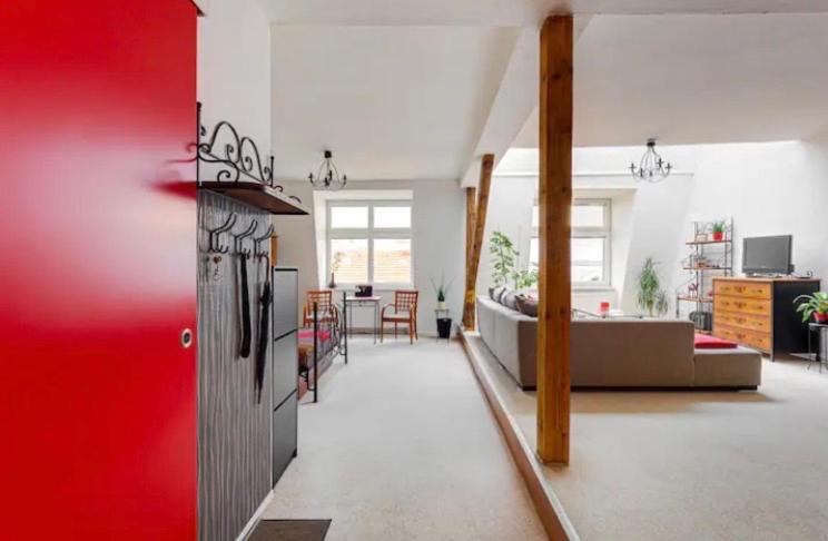 פראג Lenka'S Cozy Red Studio + Lenka'S Cozy Gold Apartment מראה חיצוני תמונה
